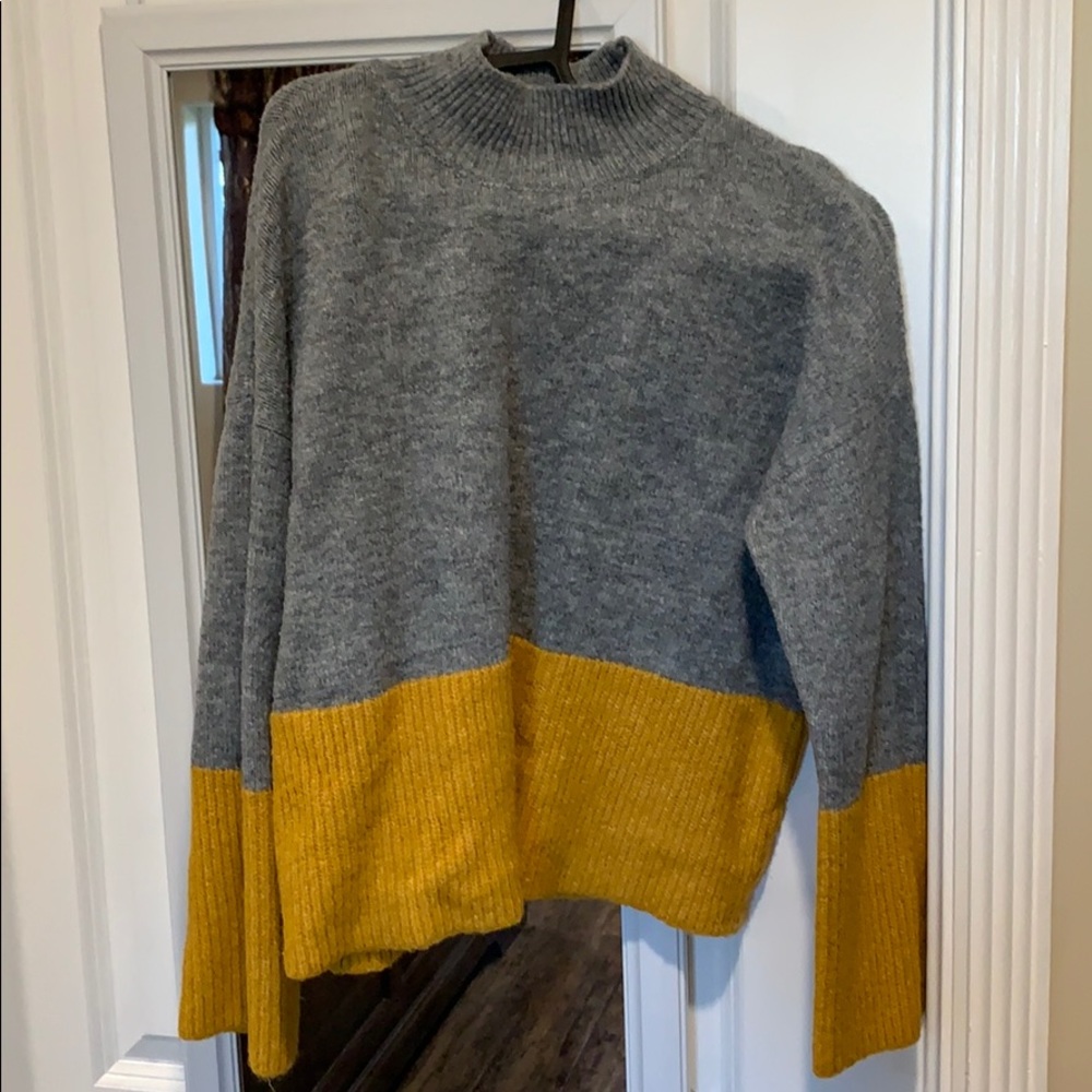 Forever 21 turtleneck sweater